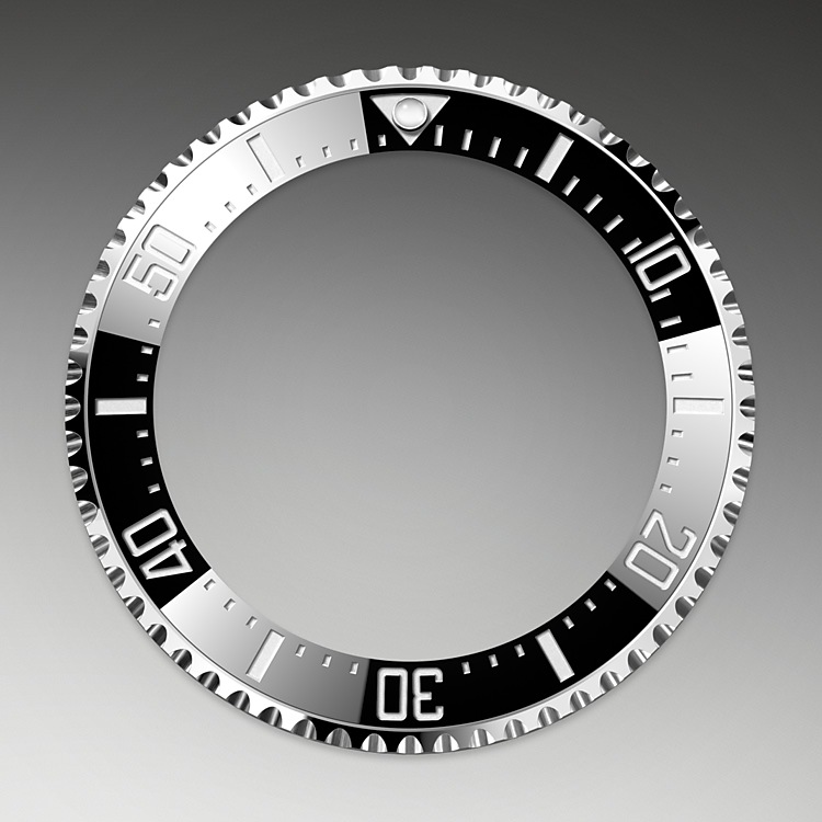 Sea-Dweller M126600-0002 - La lunetta in ceramica e l’indicazione luminescente | L'Angolo delle Ore