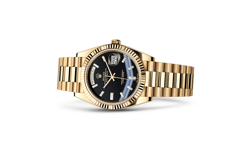  Day-Date di Rolex in 18 ct yellow gold, M228238-0059 | L'Angolo delle Ore