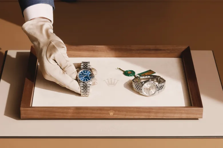 Contatta L'Angolo delle Ore, rivenditore Rolex a Novara