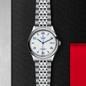 M91550-0005_07_in_store_flat